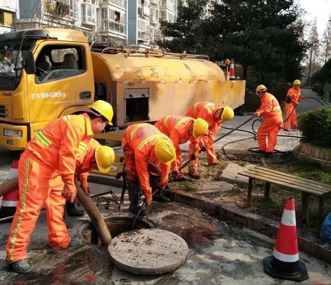 精河市政管道清淤